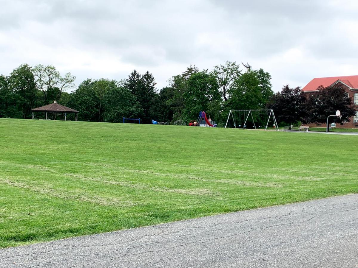Newly Remodeled Stouchsburg Cottage Myerstown Exterior foto